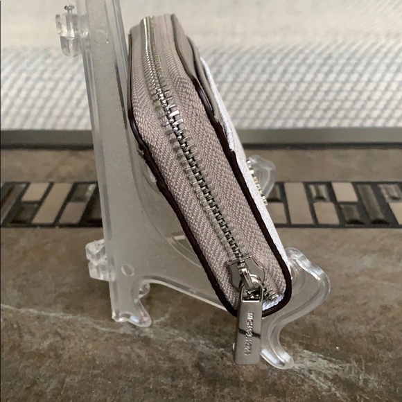 MICHAEL KORS JET SET TRAVEL MD ZA CARD CASE - Picture 6 of 16